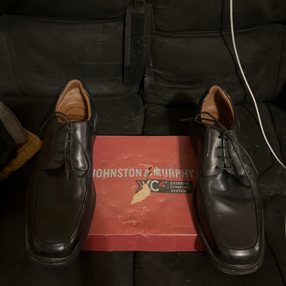 Dress shoes